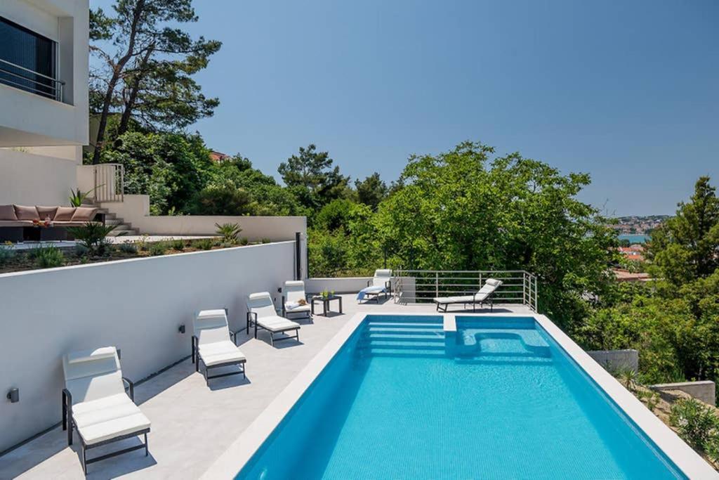 Villa Graf Podstrana Exteriör bild