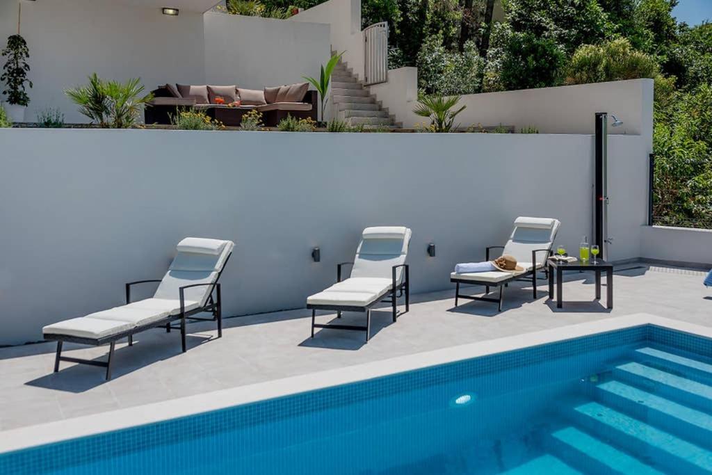 Villa Graf Podstrana Exteriör bild